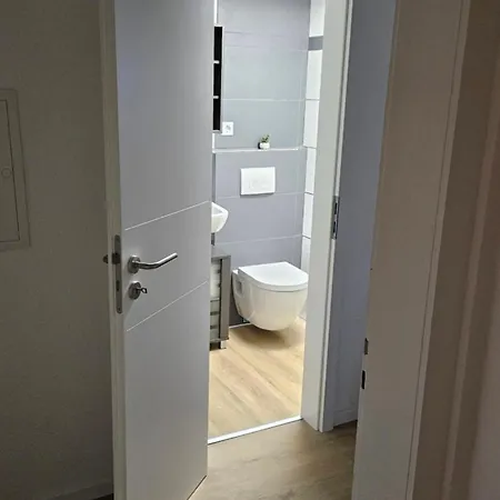 Zentrale, Ruhige Fewo In Einem Stadthaus Nahe Bahnhof
