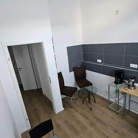 Apartamento Zentrale, Ruhige Fewo In Einem Stadthaus Nahe Bahnhof