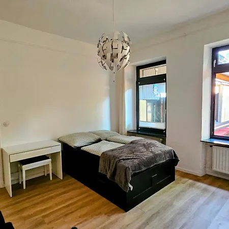 Zentrale, Ruhige Fewo In Einem Stadthaus Nahe Bahnhof Apartamento Remagen