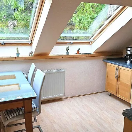 Zentrale, Ruhige Fewo In Einem Stadthaus Nahe Bahnhof Apartamento