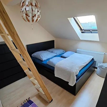 Zentrale, Ruhige Fewo In Einem Stadthaus Nahe Bahnhof