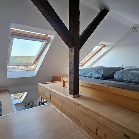 Zentrale, Ruhige Fewo In Einem Stadthaus Nahe Bahnhof Apartamento *